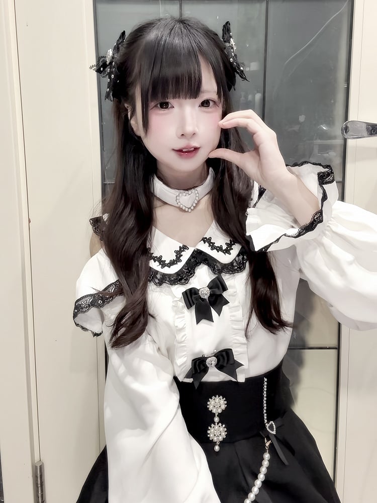 Detachable Trim with Design Lace Black Blouse Jirai Kei Peter Pan Collar Cutout Shoulder Contrast White Choker
