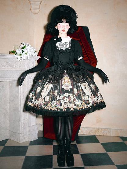 Robe noire à manches courtes style gothique lolita à imprimé poupée Lily et Puppet
