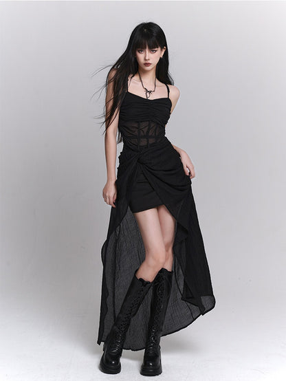 Robe nuisette fendue noire gothique à détails torsadés