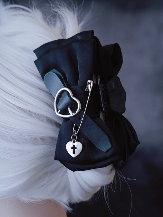 Black with Clip Charm Gothic Bowknot Claw Heart Decorated Buckle