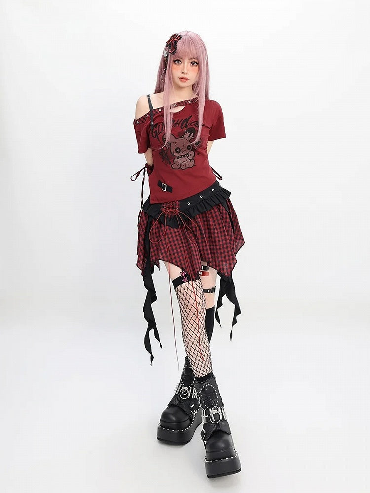 Free Y2K T-Shirt with Asymmetrical Neckline Bunny Print Red/Black Armwear