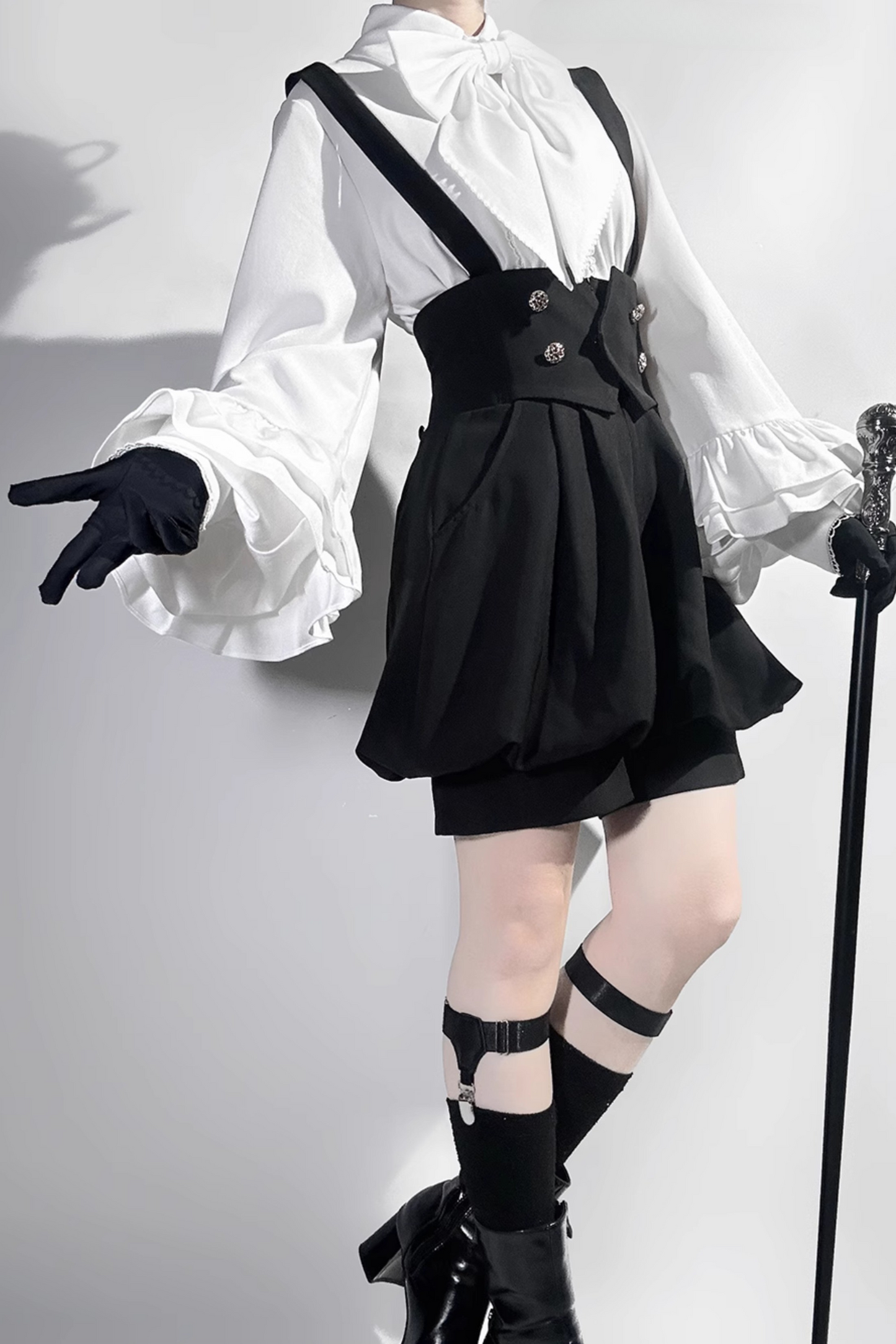 Cute + Retro Shorts Elegant Shirt Ribbon Prince Reservations Tail Dark