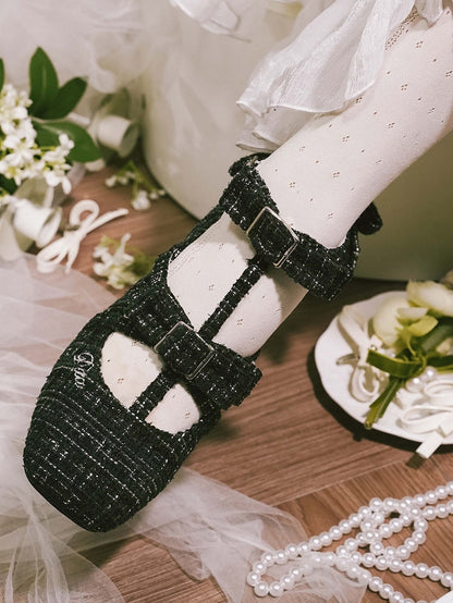Design Lolita Schwarze Akzente Quadrat mit Schleife Elegante Zehen-T-Riemen-Schuhe