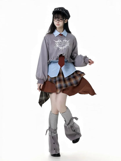 Gray V-Neck Ruffled Hem Cropped Graphic Sweatshirt