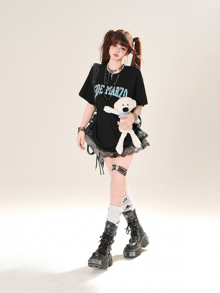 Black/White Round Neck Letter Print T-Shirt with Adorable Bear Plushie