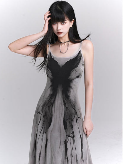 Robe moulante gothique grise à motif papillon