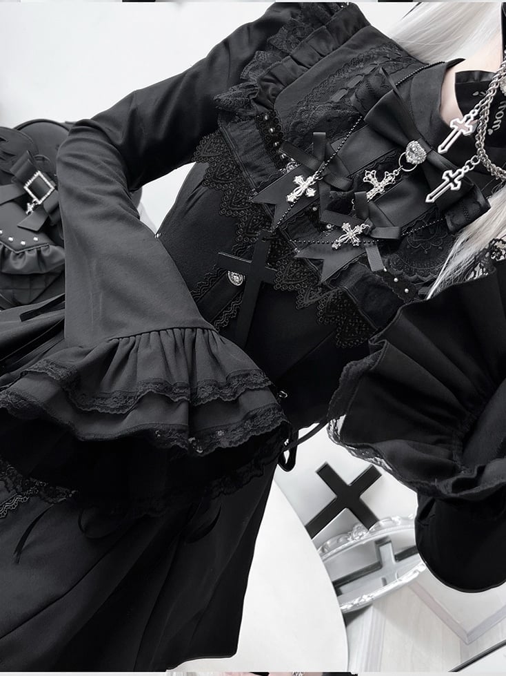 Matching Set: Sleeve Waist Shorts Bell Detachable Coord Tie Bow Lace-Up with Bib Jirai Kei Dress Black