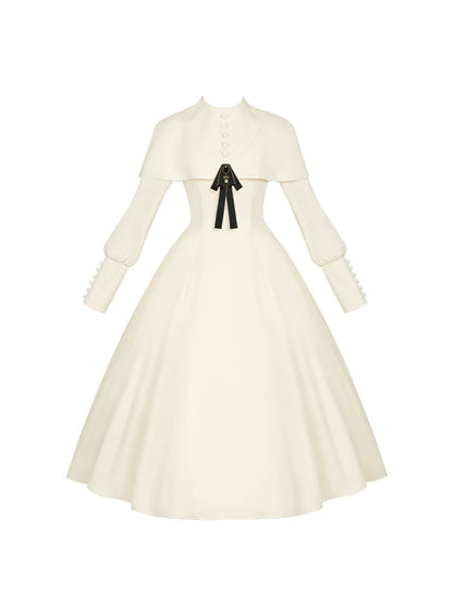 Robe Lolita élégante à manches longues et cape beige