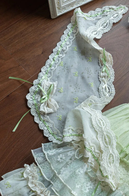 Embroidery Green Triangle Small Scarf Bowknot