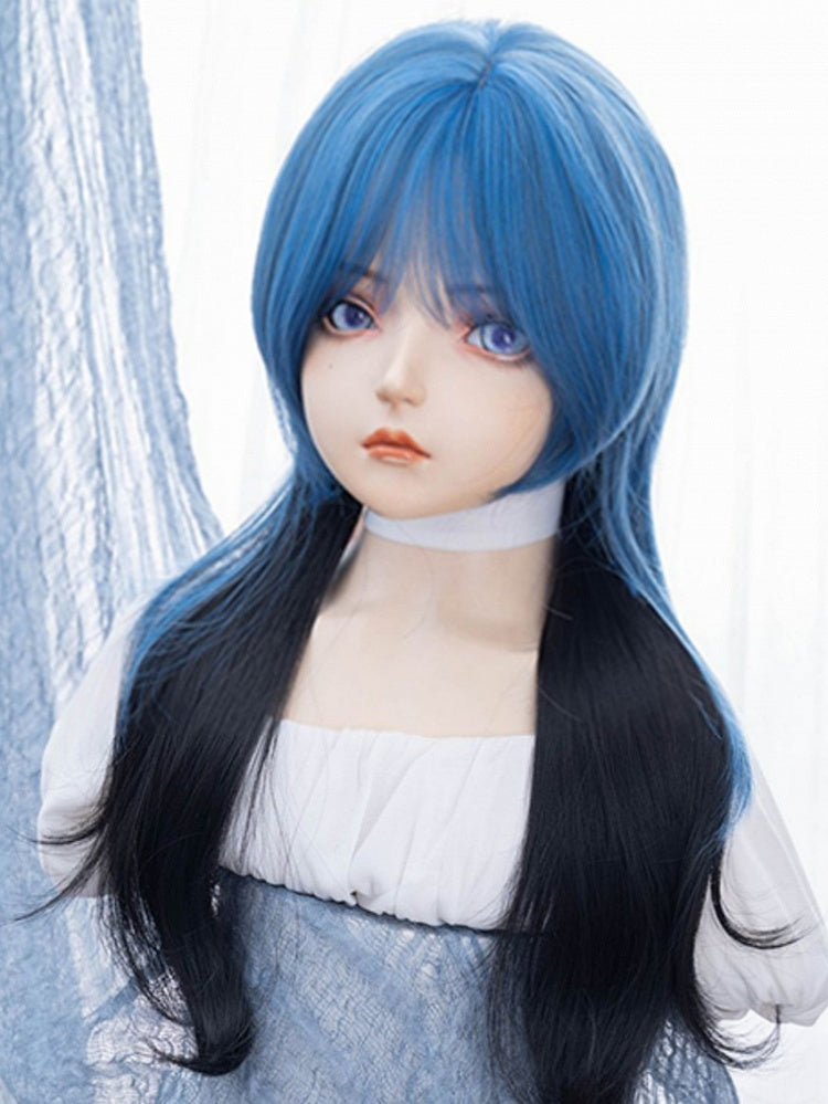 Perruque noire ondulée de 65 cm avec frange bleue