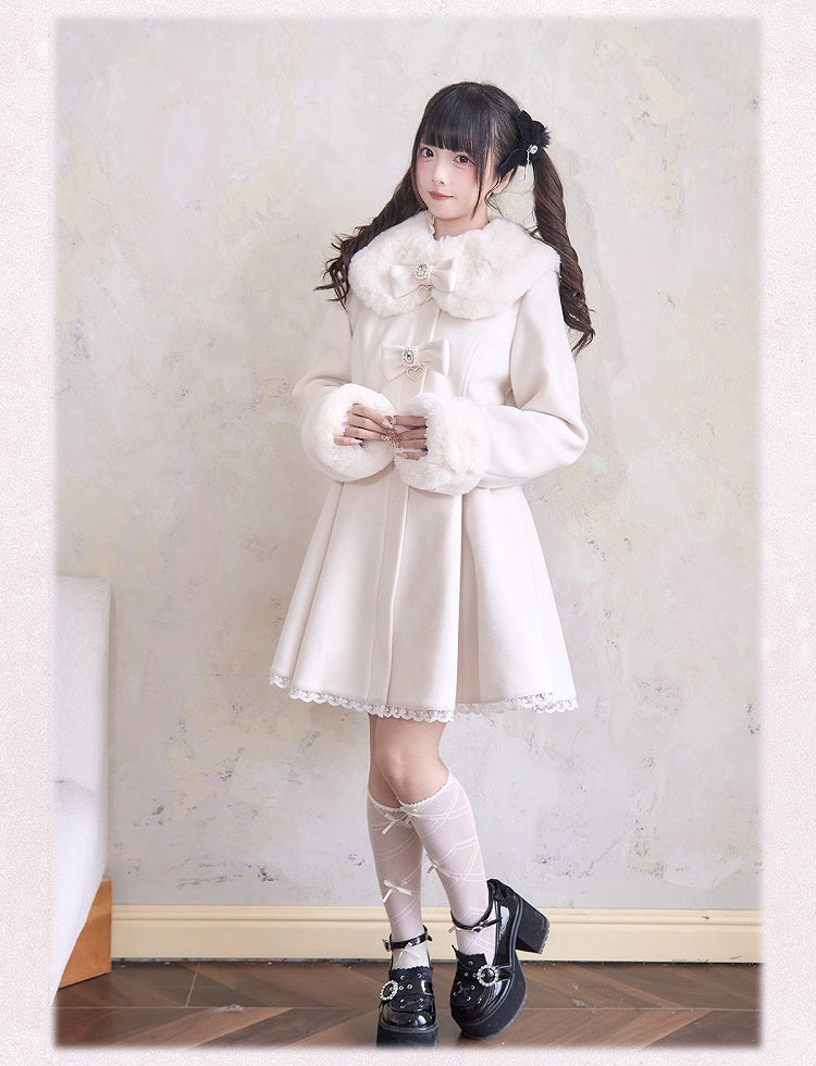Cuffs and Beige Coat Rhinestones Lace Trim Jirai Kei Plush Bowknots Collar
