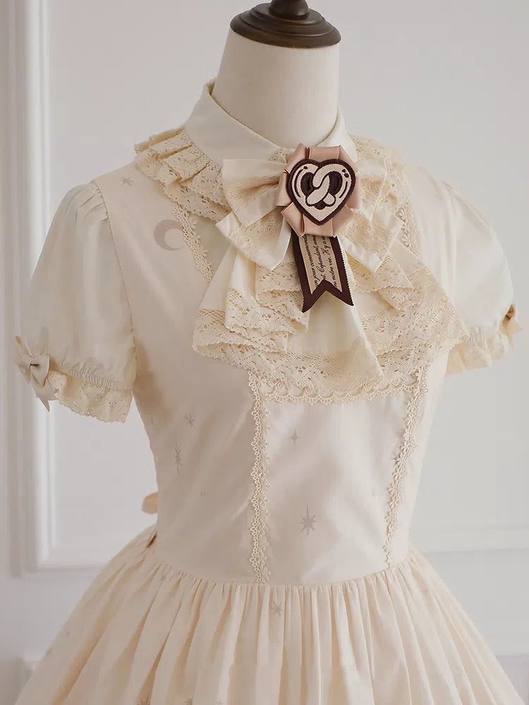 Braune Stickerei Brosche Brot