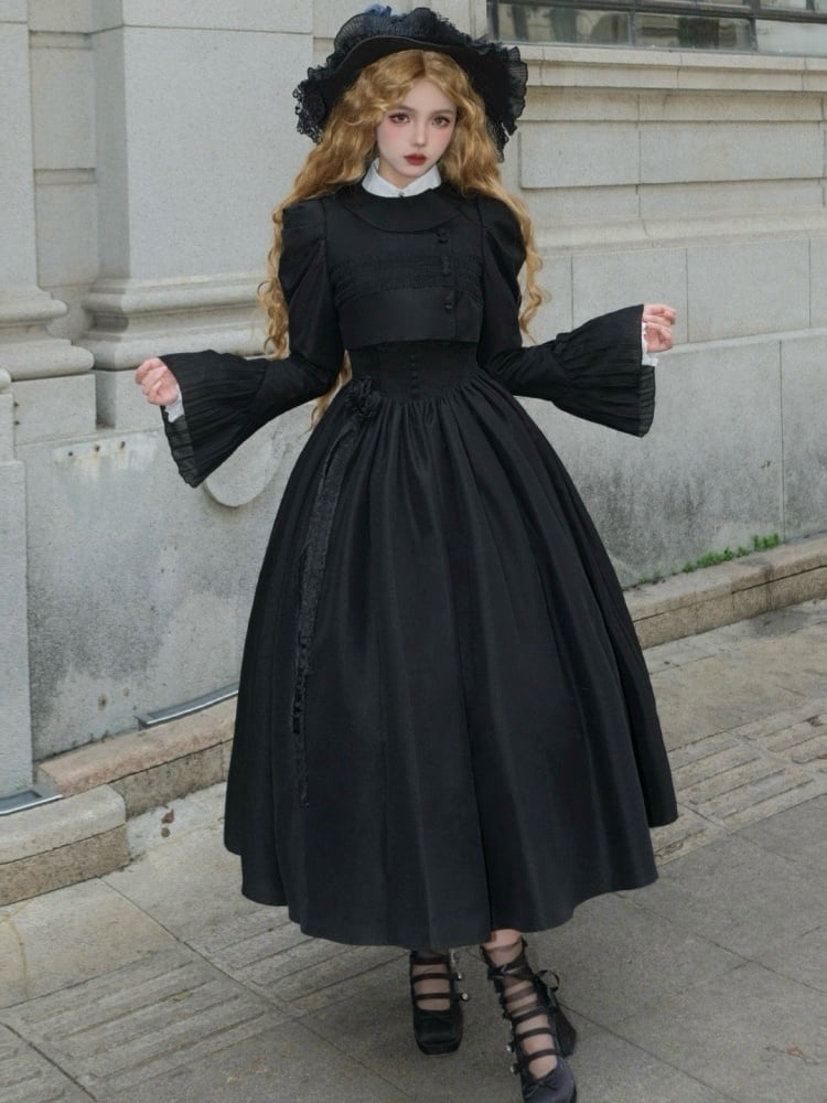 Black Rosette Scalloped Edge Under Bust Classic Lolita Jumper Skirt