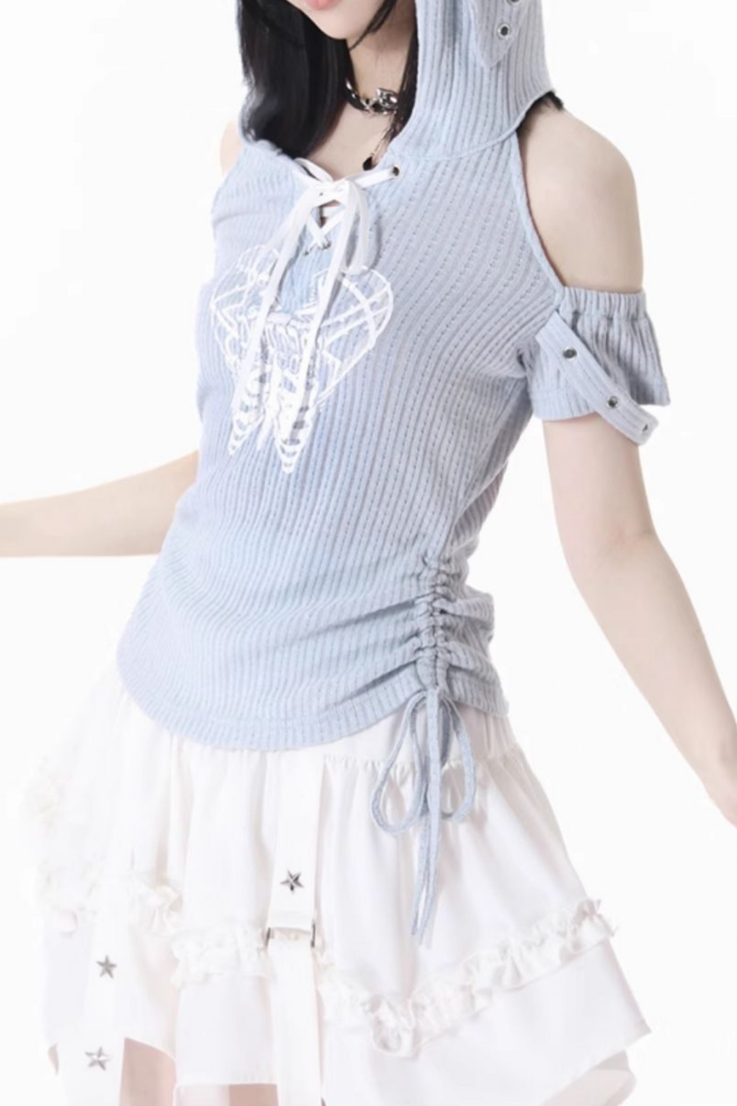 top skirt + off-the-shoulder Rabbit hooded cake