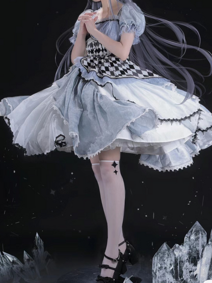 Asymmetrisches Karokleid „Alice im Wunderland“