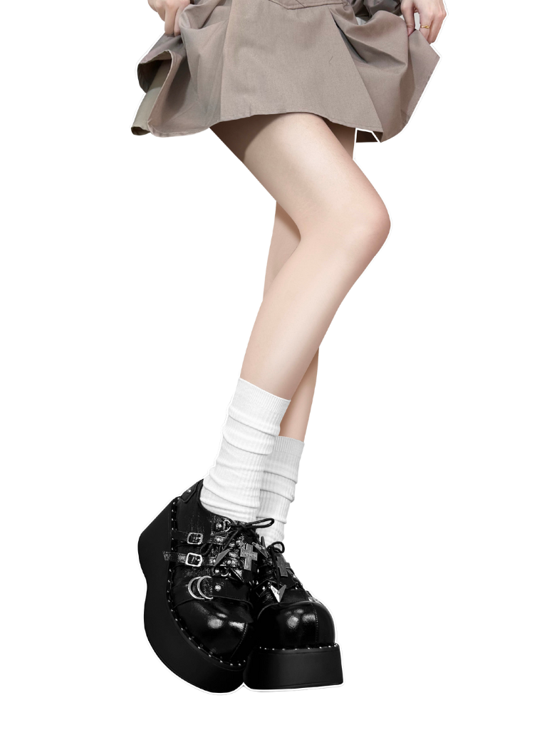 Chaussures noires à plateforme style punk