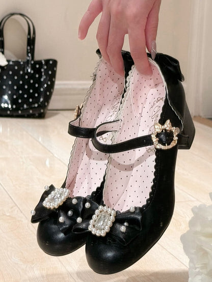 Janes und runde Lolita-Schuhe mit schwarzer Spitze und Perlendetails und Strassverzierung, Mary-Schleife