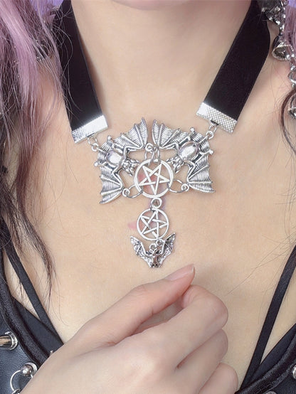 Y2K Anhänger Fledermaus Punk und SchwarzSilber Choker Stern