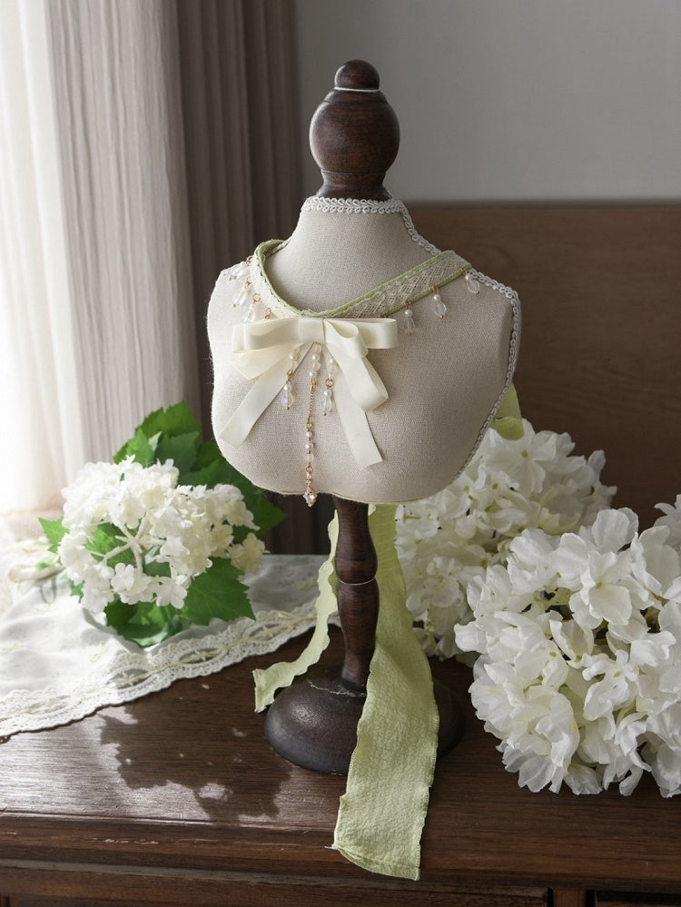 Grüne Choker-Perle mit Selbstbindedetails