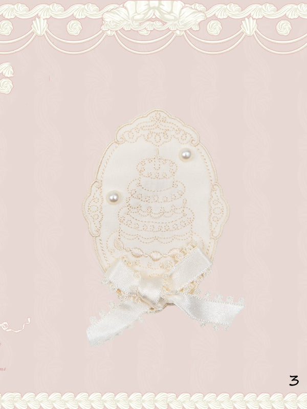 Brooch Embroidered Creamy