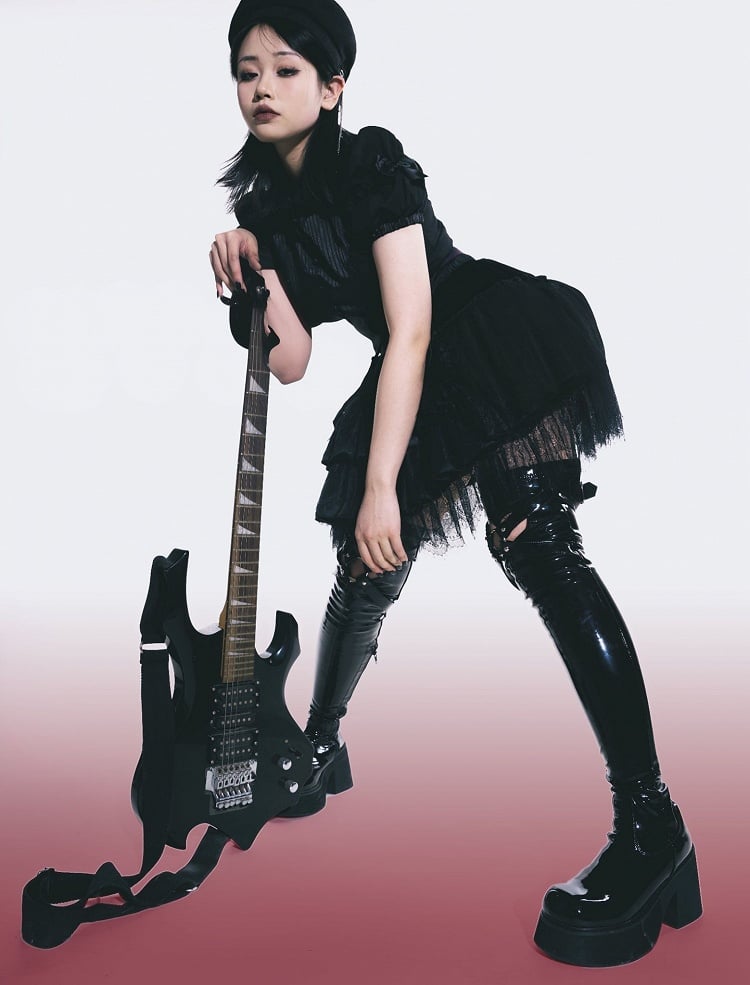 Polished Black Heart-shaped Cutout Detail Gothic Thigh-high Boots