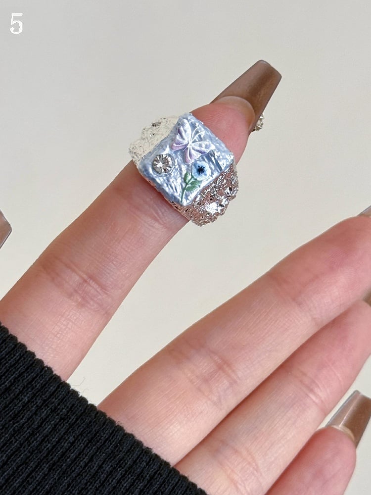 8 Bittersüßer Schmetterling und Ring Blaues Blumendesign Y2K Optionen