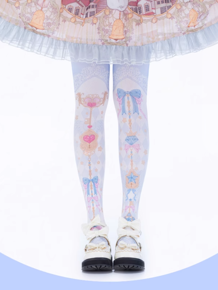 Bas Lolita au-dessus du genou Yume Kawaii à motif de diamants bleus et imprimé nœud