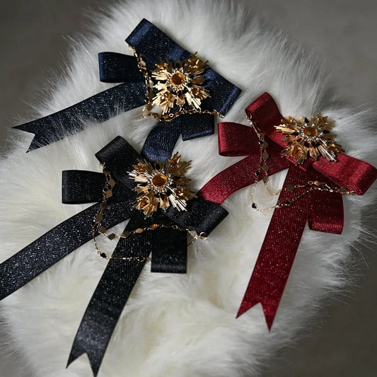 Red Brooch Black Dark / Blue Bowtie