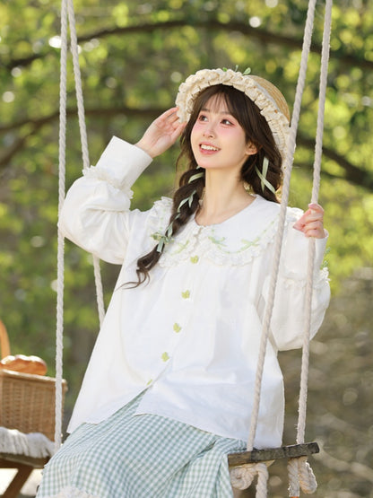 White Lace Trim Rounded Flat Collar Green Bow-Shaped Buttons Blouse