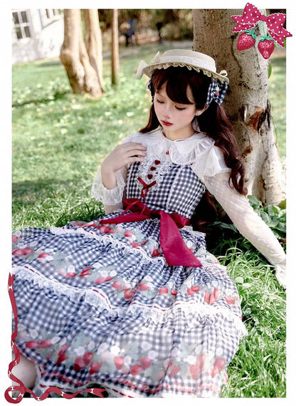 Robe Lolita noire à carreaux vichy et imprimé fraises, jupe pull Lolita d'été douce
