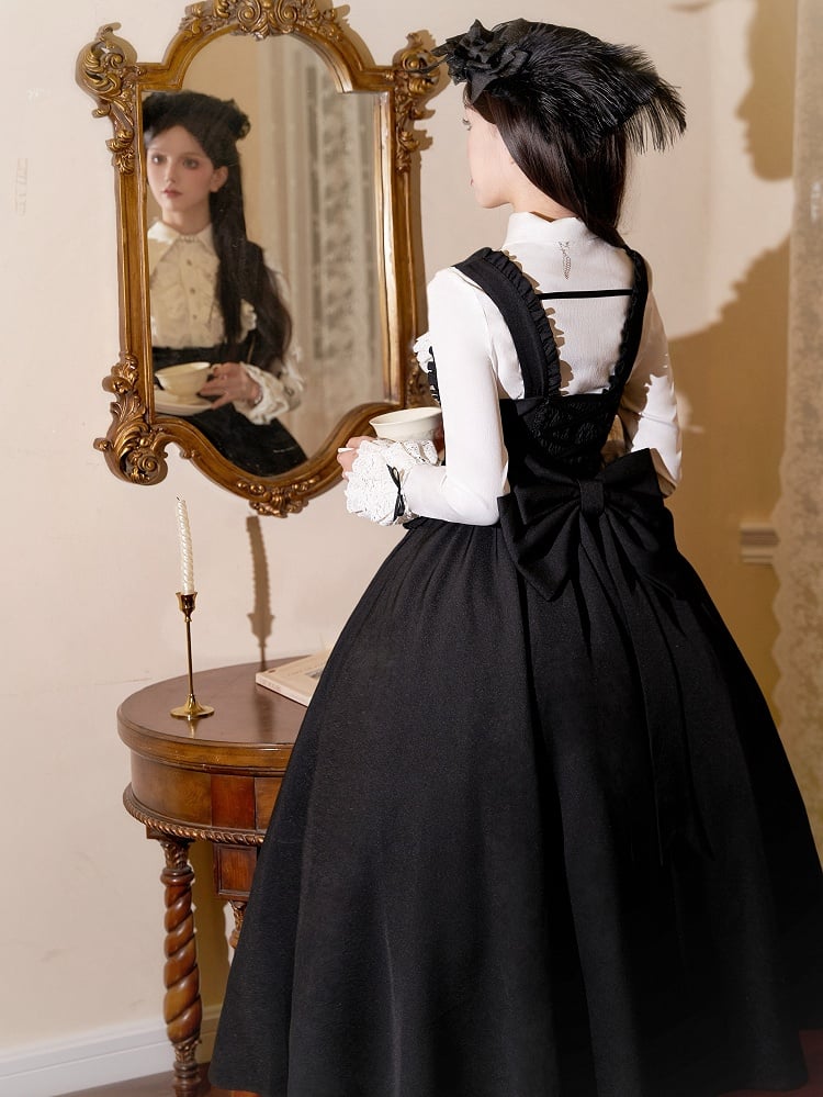 Robe Lolita noire élégante à volants sous la poitrine