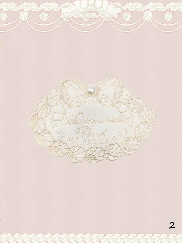Brooch Embroidered Creamy