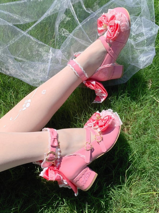 Design bei Peach Crisscross Bow Sweet Lace verzierte rosa Lolita-Schuhe mit Perlenbesatz