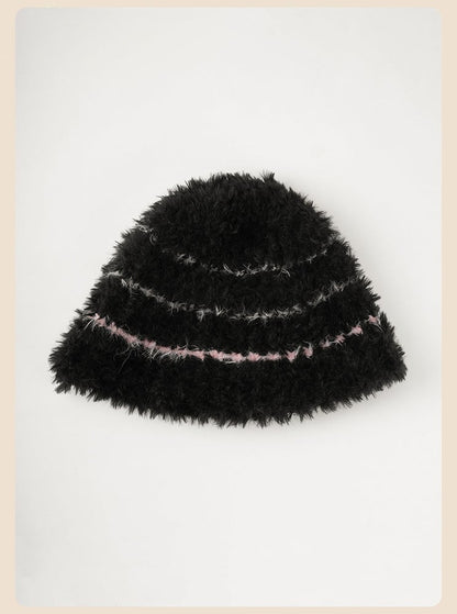 Bonnet en peluche noir et rose avec oreilles de lapin détachables