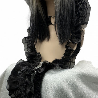 Bonnet en tricot punk Y2K avec bordure en dentelle et appliques en croix noire