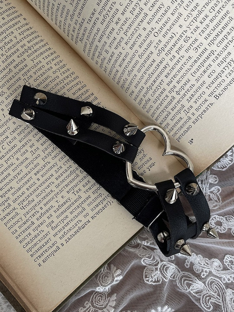 Loop Studs With Black and Ring Leg Heart Decoration