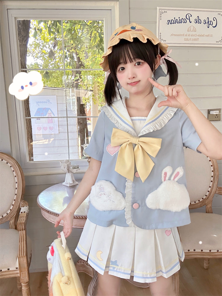 and White Pleat Star Moon Embroidery Skirt Box