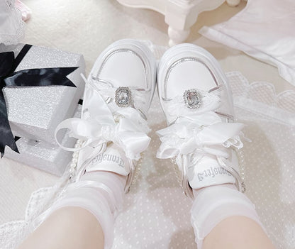 Jirai Kei White Rhinestone Platform Shoes with Detachable Beaded Chain