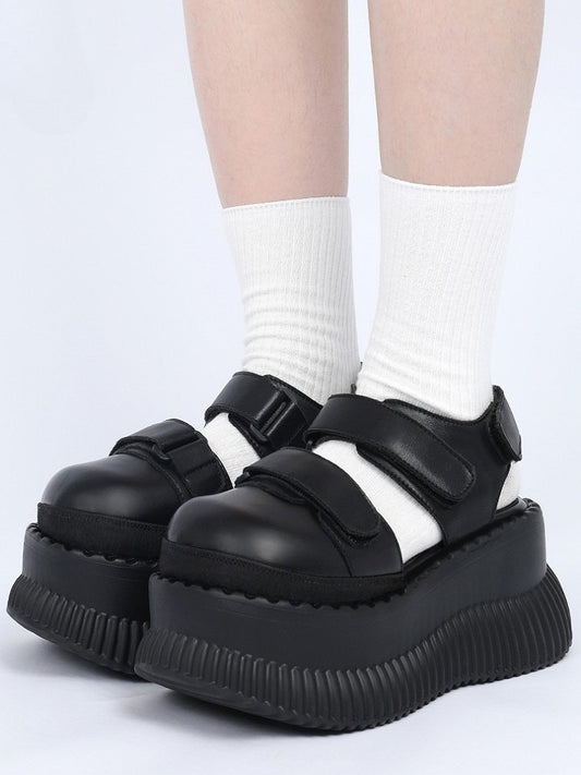 - Strap Platform Closures with Black Design Velcro Slingback Sandals