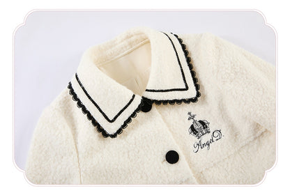 Black Heart-shaped White Embroidery Detail Woolen Pockets with Coat