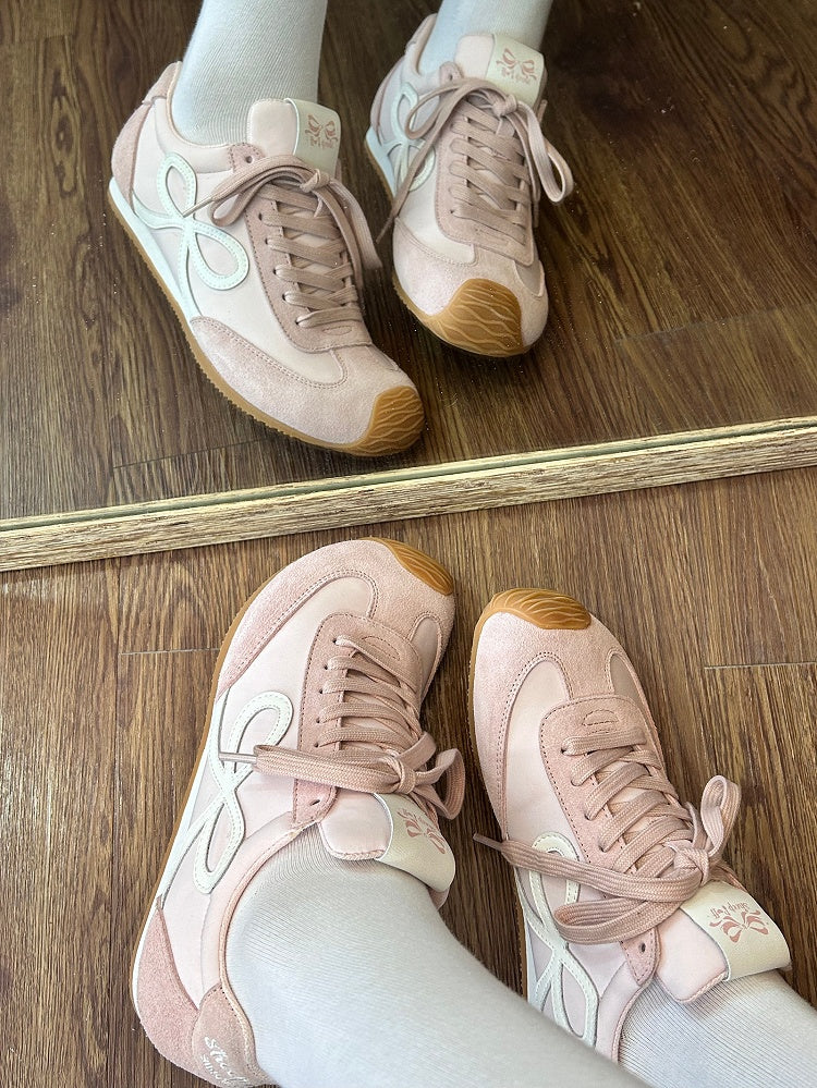 Krawatten Design Sneakers Rosa Schleife Schnürung vorne