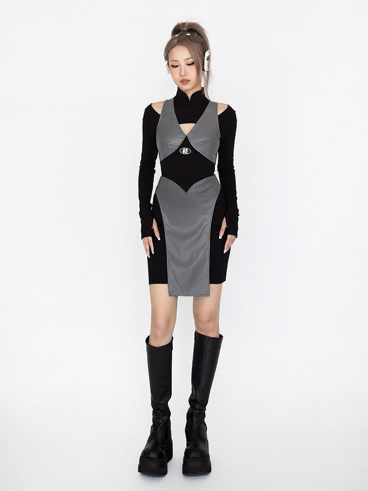 Robe glamour ninja futuriste noire et grise à col à bandes et détails découpés