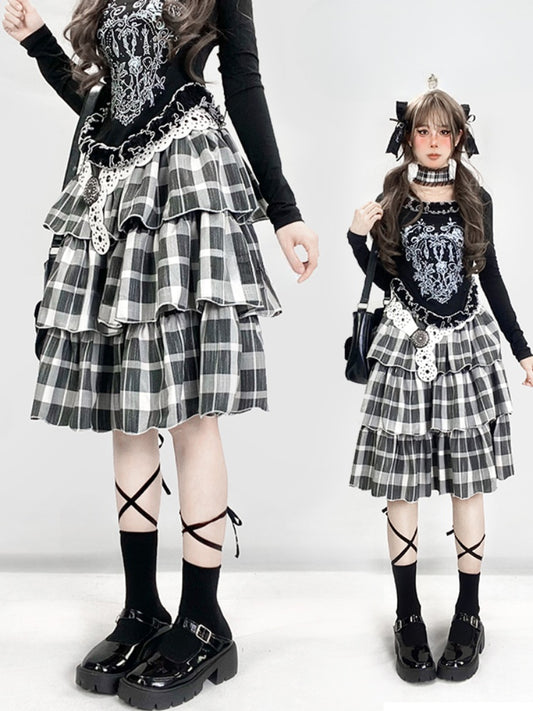 Y2K Black and White Plaid High Waist Knee Length Glamorous Tiered Skirt