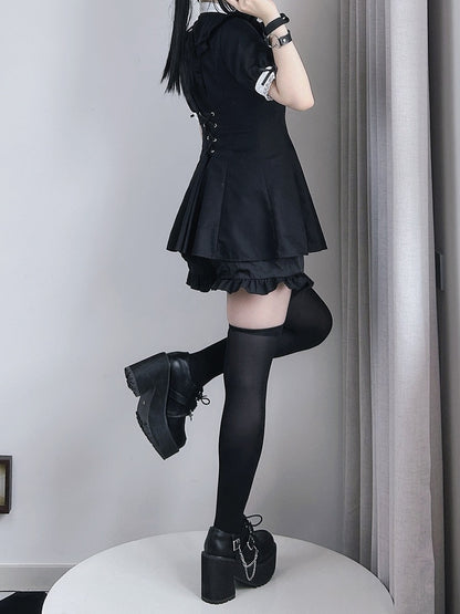 Kurzes großes Jirai Kei-Kleid in Schwarz mit abnehmbaren Ärmeln, Minikleid mit Jabot-Kragen und Schleife + Shorts