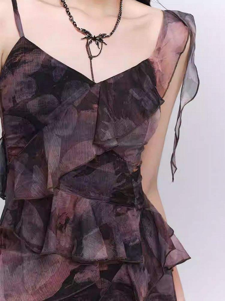 Robe nuisette asymétrique à volants et imprimé papillon violet/gris foncé