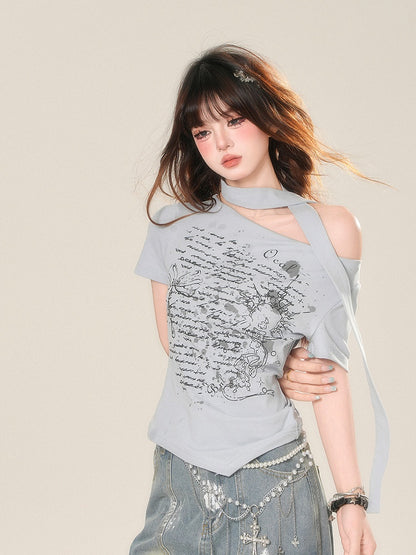 with Graphic T-Shirt White/Blue Asymmetrical Neckline Curved Scarf Free Glamorous Hem