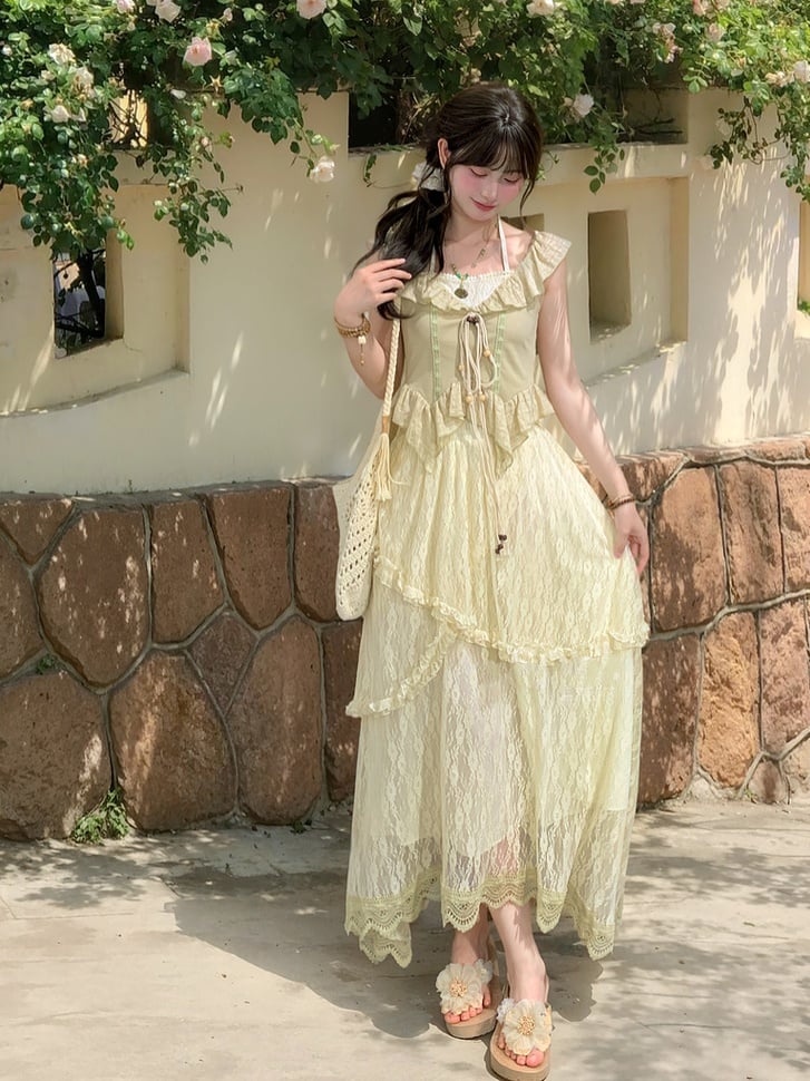 Flutter Sleeves Self-tie Bead Straps Light Hem Curved Green Halter Top
