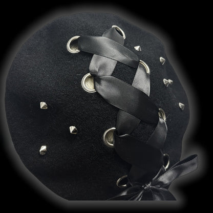 Y2K Black Lace-up Detail Studs Wool Beret