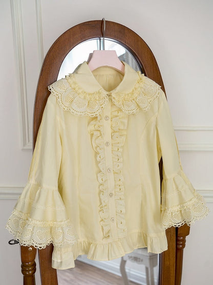 Gelbe Baumwollbluse mit rundem, flachem Kragen und Glockenärmeln