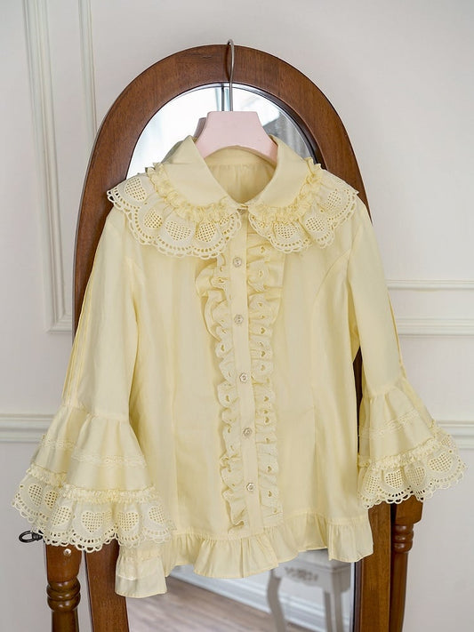 Gelbe Baumwollbluse mit rundem, flachem Kragen und Glockenärmeln